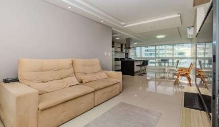 Apartamento com 03 suítes à venda no Pioneiros em Balneário Camboriú.