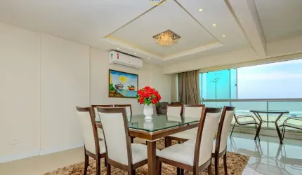 Apartamento Frente Mar à venda em Balneário Camboriú