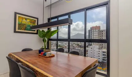 Este elegante imóvel, com 138m² de área privativa, está à venda no Edifício Solar di Siena