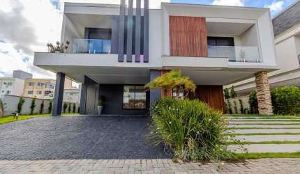Casa à venda no condomínio Reserva Camboriú Yatch &amp; Golf