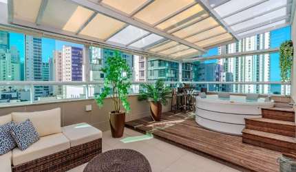 Apartamento com terraço à venda no Ed. Bosque Belcanto em Balneário Camboriú