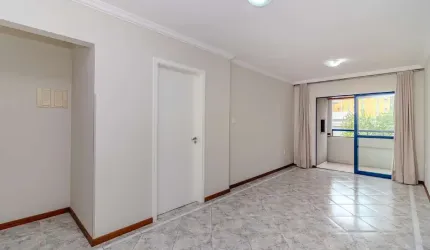 Apartamento à venda no Ed. Solar das Acácias em Balneário Camboriú