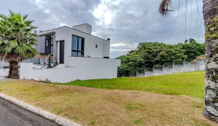 Terreno à venda no Cond. Bella Vista em Balneário Camboriú