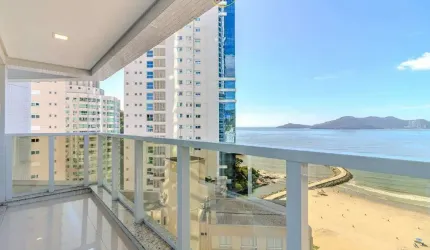 Apartamento à venda com três suítes no Edifício Infinity Coast em Balneário Camboriú