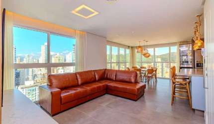 Apartamento no Ed. Eleganza Tower em Balneário Camboriú.