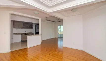 Apartamento à venda no Ed. Barcelona Plaza em Balneário Camboriú