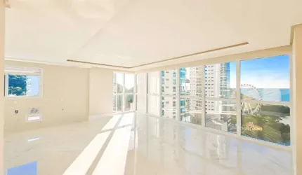 Apartamento vista mar à venda no Ed. Skyline