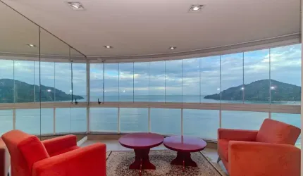 Apartamento Frente Mar à venda em Balneário Camboriú com 3 Dormitórios