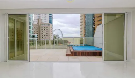 Apartamento no Ed. Skyline em Balneário Camboriú.