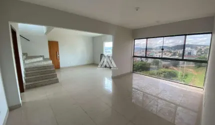 Vendo cobertura em Itaúna com excelente localização!