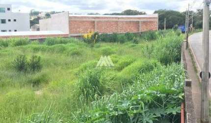 Vendo lote comercial em Itaúna com ótima localização!