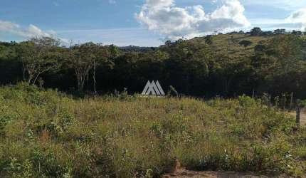 Vendo chácara de 5500m²com uma excelente localização!