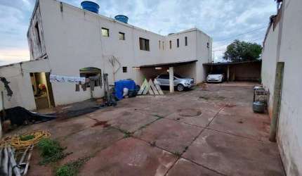 Vendo prédio residencial em Itatiaiuçu com ótima localização!