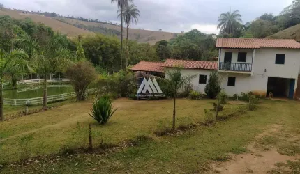 Vendo casa em Santa Terezinha de MInas com dois pavimentos!
