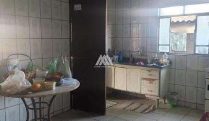 Vendo casa em Itatiaiuçu em excelente localização!