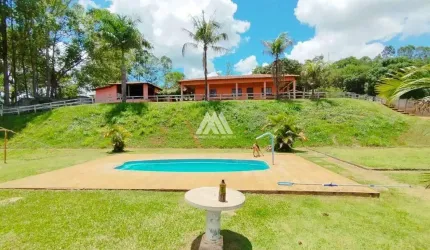 Vendo chácara em Itatiaiuçu de 5000m² com 04 quartos e piscina excelente localização