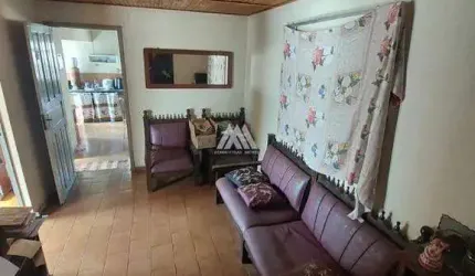 Vendo casa em Itatiaiuçu em excelente localização!