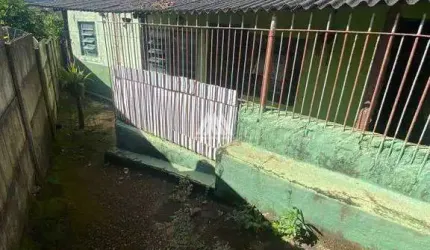 Vendo casa em Itatiaiuçu em excelente localização!