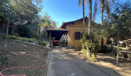 Vendo sitio em Itatiaiuçu de 30.000m² com 04 quartos excelente localização