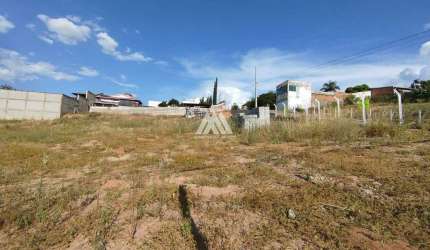 Vendo lote no Vale das Aroeiras com 500m² de área!
