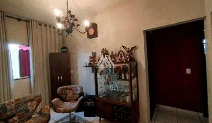 Vendo apartamento em Itaúna com excelente localização no Três Marias!