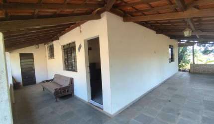 Casa com 02 quartos para locação em São Joaquim de Bicas-MG!