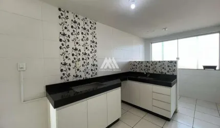 Alugo apartamento em Itaúna com ótima localização!!