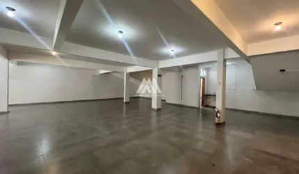 Alugo ampla loja comercial no Nogueira Machado- Itaúna/MG!