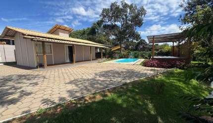 Chácara á venda 03 quartos sendo 01 suíte, terreno de 722m² em Itatiaiuçu MG!