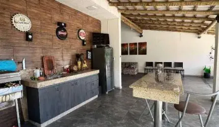 Casa á venda em condomínio fechado, com ótima localização em Igarapé MG!