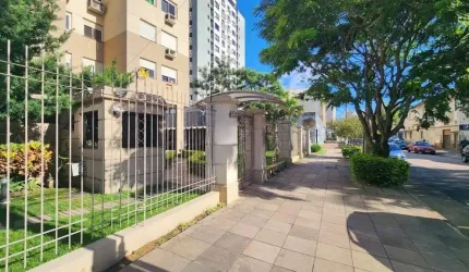 Apartamento 2 dormitórios com vaga escriturada no bairro Santana ao lado do Medplex