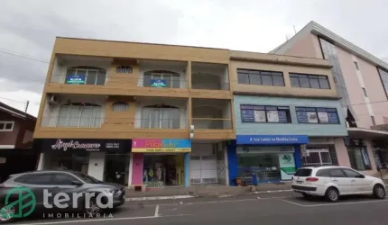 Apartamento com 3 quartos para alugar no Centro, Indaial , 170 m2 por R$ 1.900