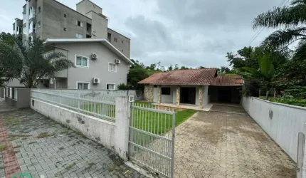 Casa com 3 quartos à venda no Estados, Indaial , 223 m2 por R$ 636.000