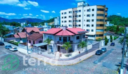 Casa com 3 quartos à venda no Estados, Indaial , 256 m2 por R$ 1.730.000