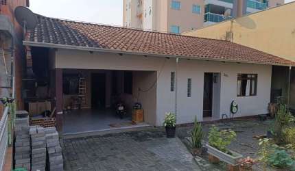 Casa com 2 quartos à venda no Nações, Indaial , 98 m2 por R$ 450.000