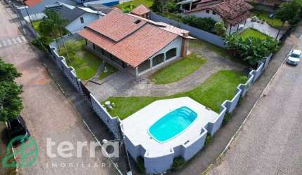 Casa com 3 quartos à venda no Estação, Ascurra , 249 m2 por R$ 780.000