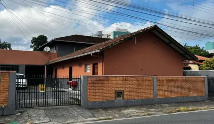 Casa com 9 quartos à venda no Nações, Indaial , 160 m2 por R$ 660.000