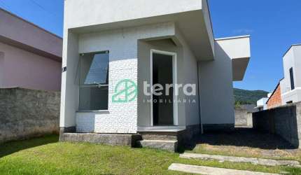 Casa com 2 quartos à venda no Warnow, Indaial  por R$ 280.000