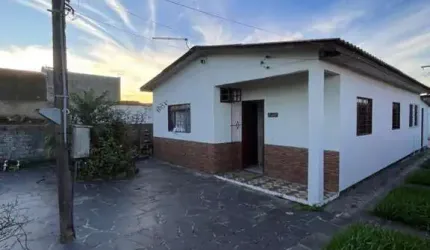 Casa para Venda em Alvorada, Piratini, 4 dormitórios, 1 suíte, 2 banheiros, 2 vagas