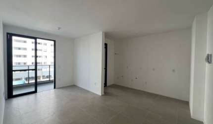 Apartamento NOVO, pronto para morar, com face oeste no terceiro no bairro Areias, São José/SC.