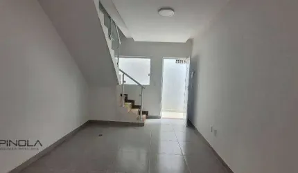 Sobrado com 2 dormitórios à venda, 78 m² por R$ 320.000,00 - Mirim - Praia Grande/SP