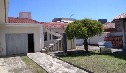 Ótima localização – Casa com 3 dormitórios – Recife – Tubarão