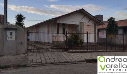 Ampla Casa Mista no bairro Vila Moema – Tubarão – SC