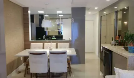 7462 – Apartamento alto padrão todo mobiliado, com 3 dormitórios sendo 1 Suite – Florianópolis