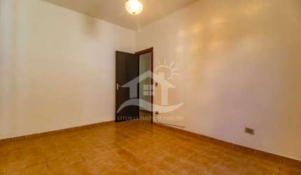 Casa Térrea à venda , 3 quarto(s),  sendo 1 suíte(s)  no bairro São João Batista, 800 metros da praia, Peruíbe-SP
