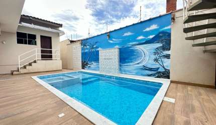 Casa Sobrado à venda , 4 quarto(s),  sendo 1 suíte(s)  no bairro Sambura, 50 metros da praia, Peruíbe-SP