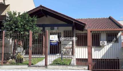 Casa à Venda por R$905.000,00 - Dom Feliciano - Gravataí, RS