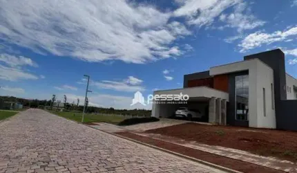 Casa à Venda por R$3.200.000,00 - Prado Los Álamos - Gravataí, RS