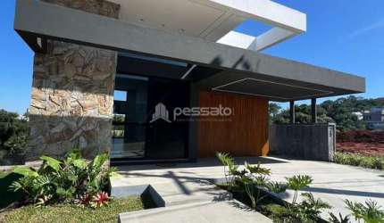Casa à Venda por R$960.000,00, 143,00m² - Lucchesi - Gravataí, RS