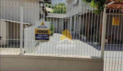 Casa à Venda por R$640.000,00 - Vila Ipiranga - Porto Alegre, RS